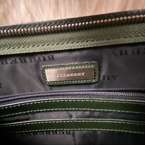 Burberry Clutch - Picture 5 of 14